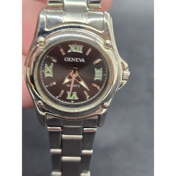 Vtg Women's Geneva Analog Watch Roman Numerals Untested May Need Battery/Repair - Picture 8 of 8